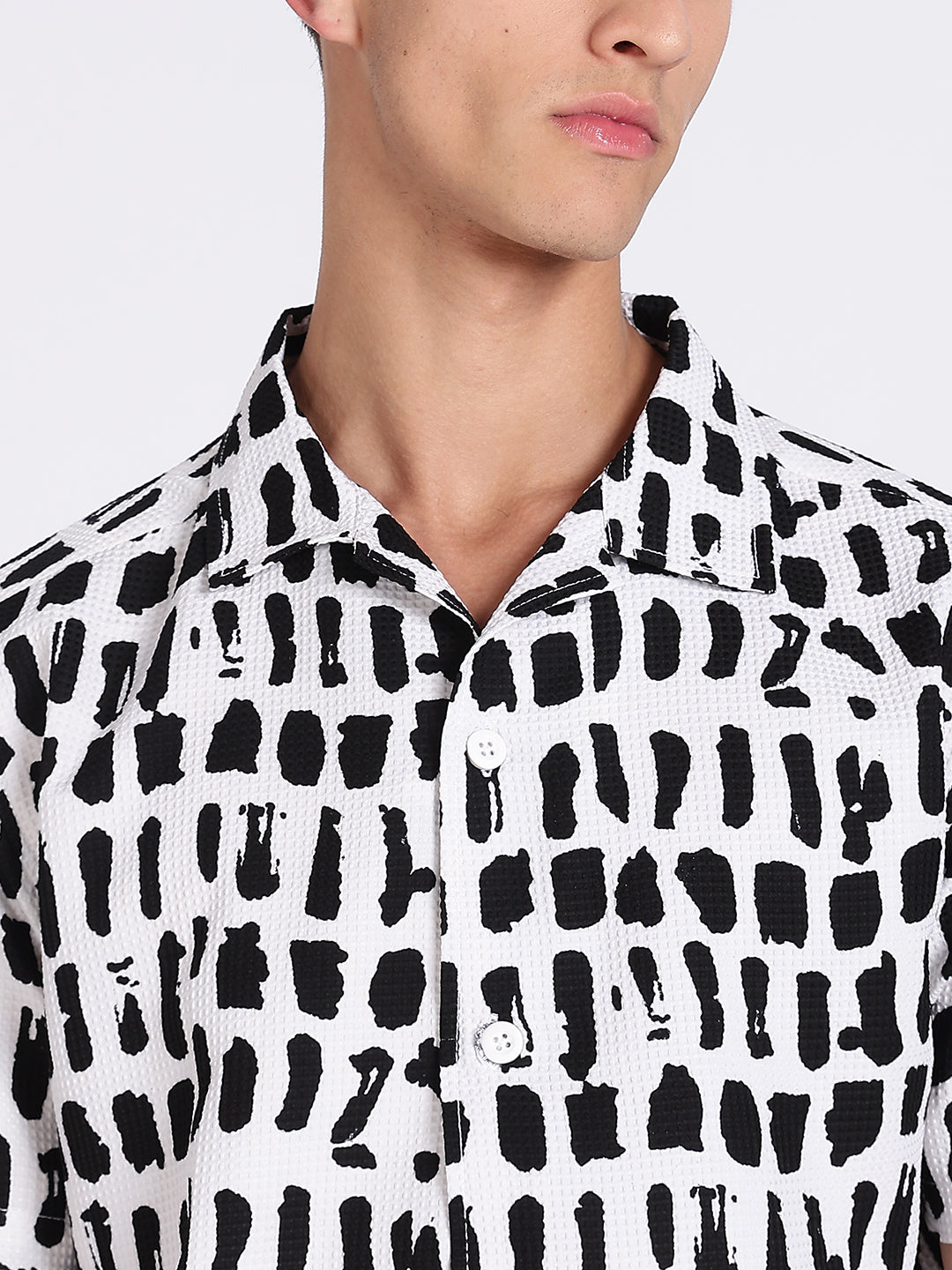 Men WB Cotton Blend Waffle Printed Shirt