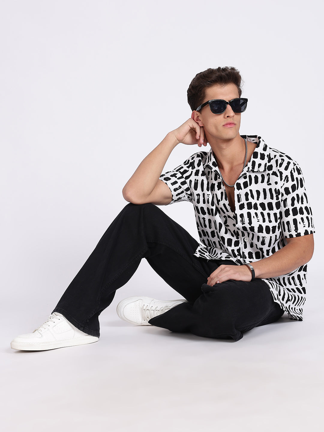 Men WB Cotton Blend Waffle Printed Shirt