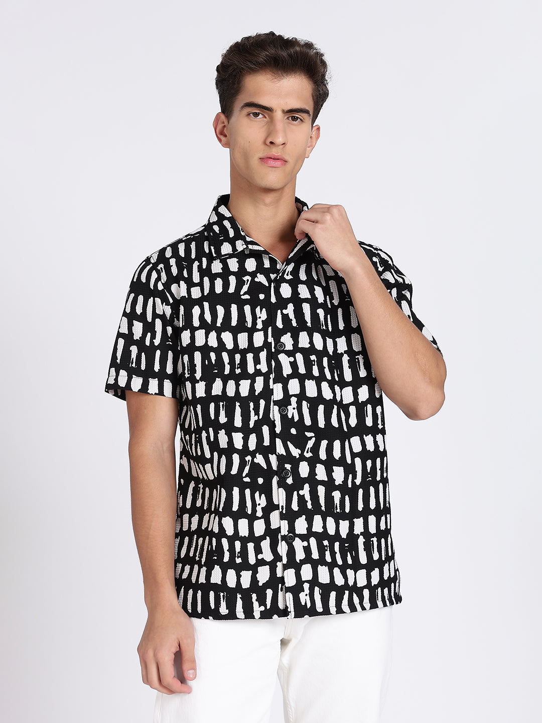 Men BW Cotton Blend Waffle Printed Shirt